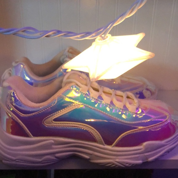 Iridescent Starship 🌟 Yoga Mat Comfort Cushioned Bounce Color Changing Sneakers - Picture 14 of 15